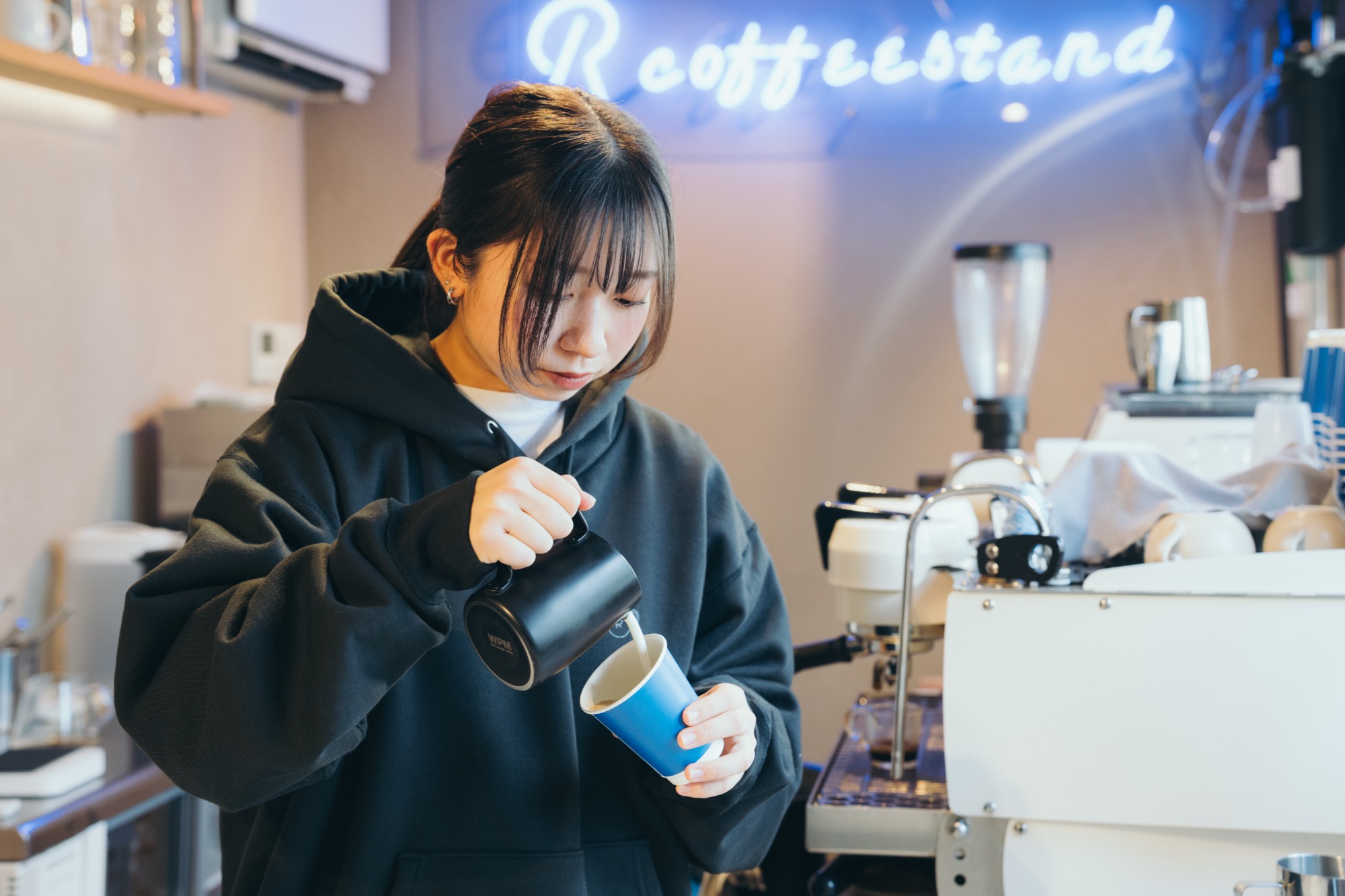 “ささやかな一杯で、幸せな一生に”「R COFFEE STAND」のコーヒーへのこだわりとは？